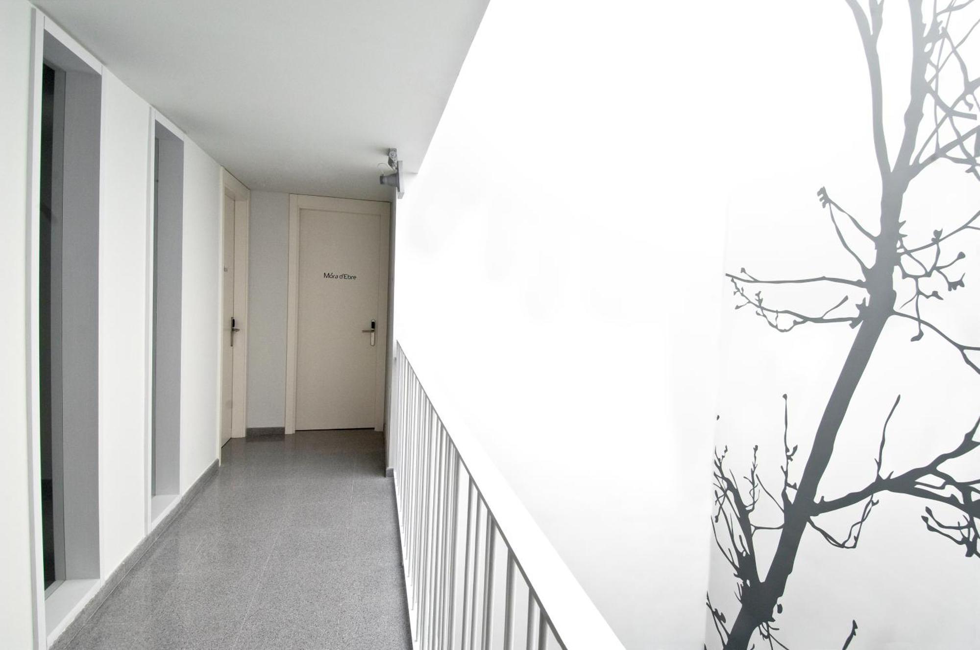 Hostal La Creu Mora d'Ebre Exterior photo